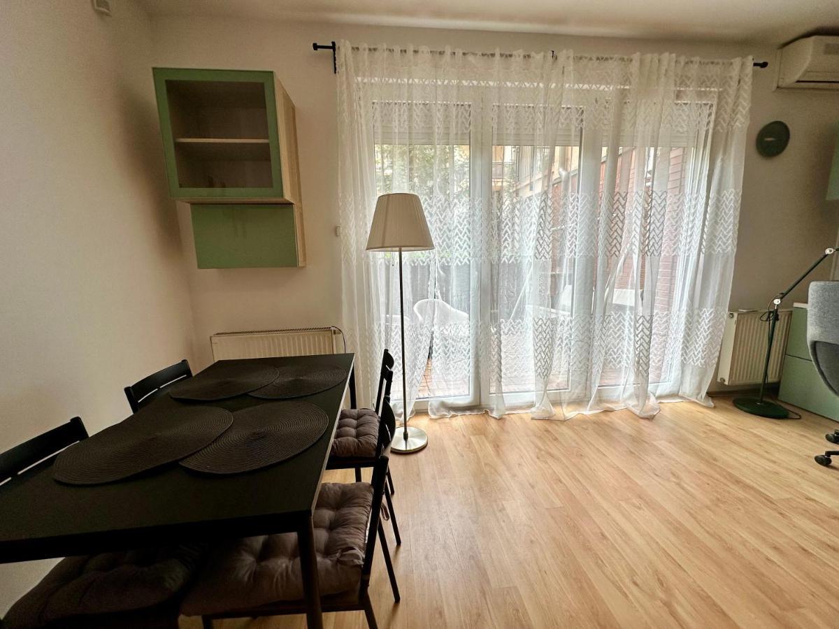 S3 Residences Ilka Studio Serviced Cozy Appartment Budapeste Exterior foto