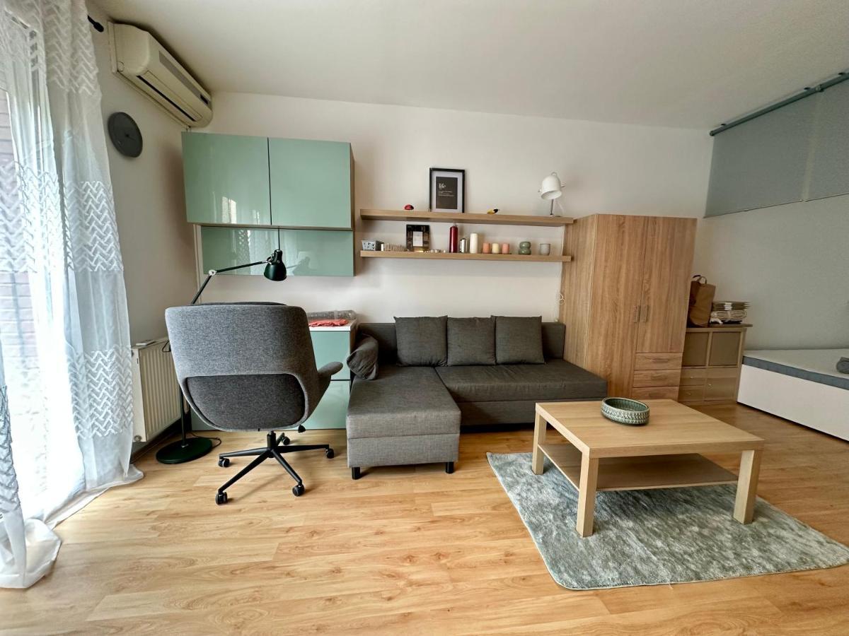 S3 Residences Ilka Studio Serviced Cozy Appartment Budapeste Exterior foto